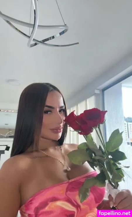 Sarha R OnlyFans Thumbnail #dw6ULsyaNC
