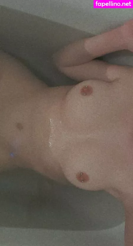 Sari Safari32 OnlyFans Thumbnail #cNoCR0uUCj