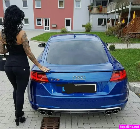 Sari Sander OnlyFans Thumbnail #iJ624ZmJUP