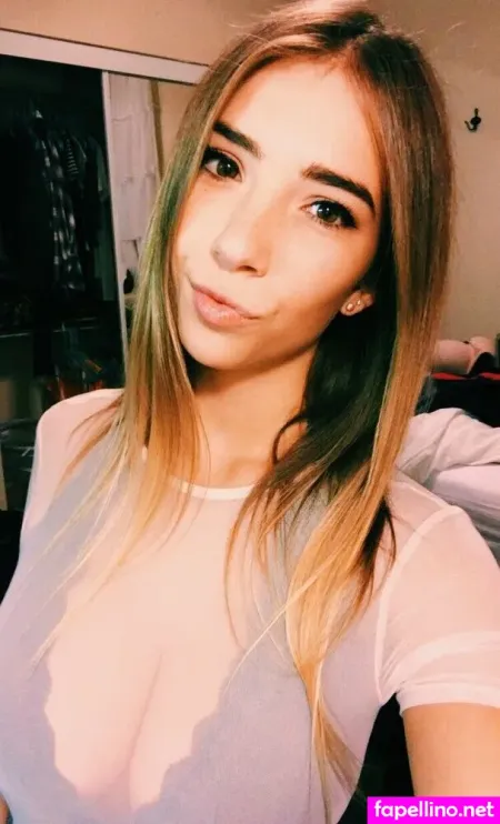 Sarina Hunt OnlyFans Thumbnail #0xel7teOZn
