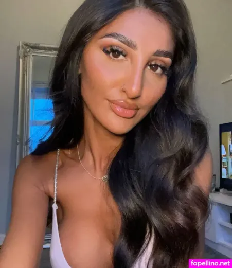 Sarina Jasmine OnlyFans Thumbnail #JRvlMmBSiR