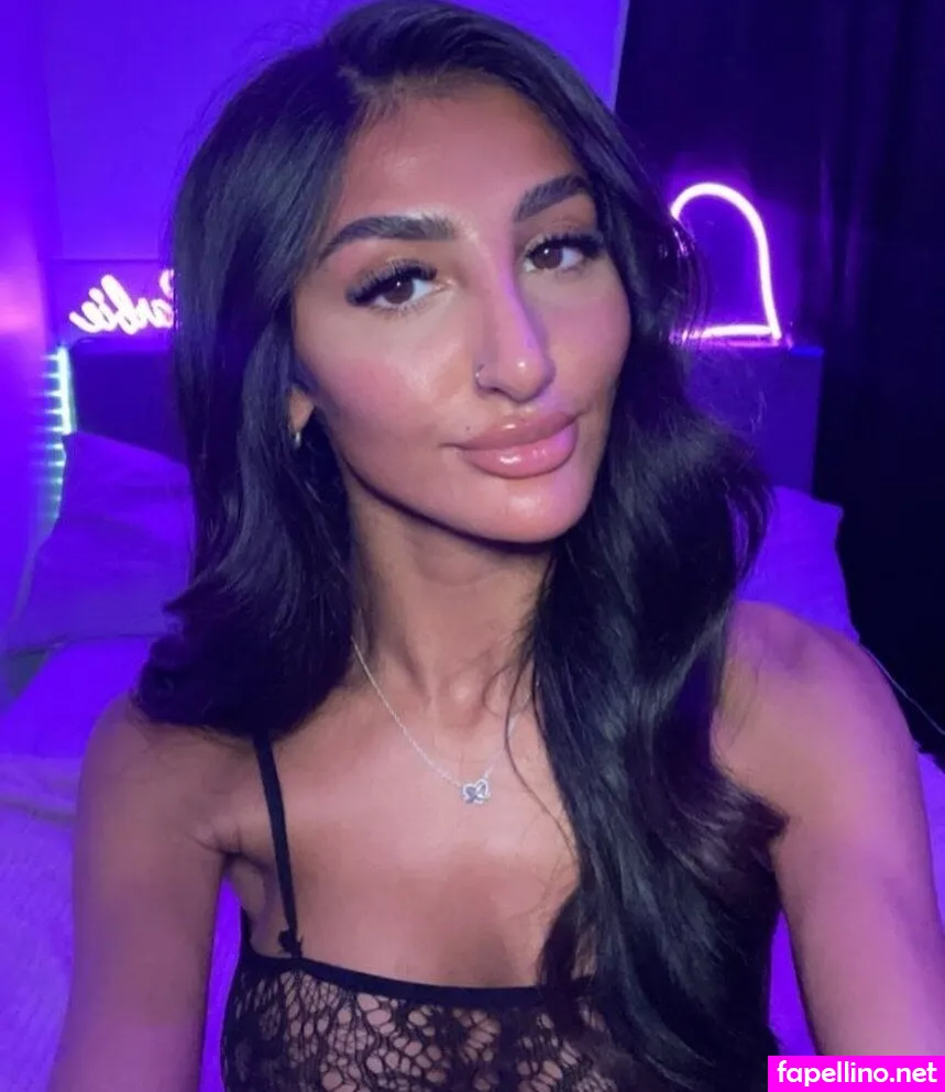 https:, sarinajasmine, sarinajasminee Nude Leaked OnlyFans Photo #Rp9Par9sWq