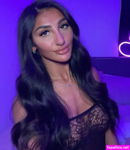 Sarina Jasmine OnlyFans Thumbnail #Yequpj4x8b
