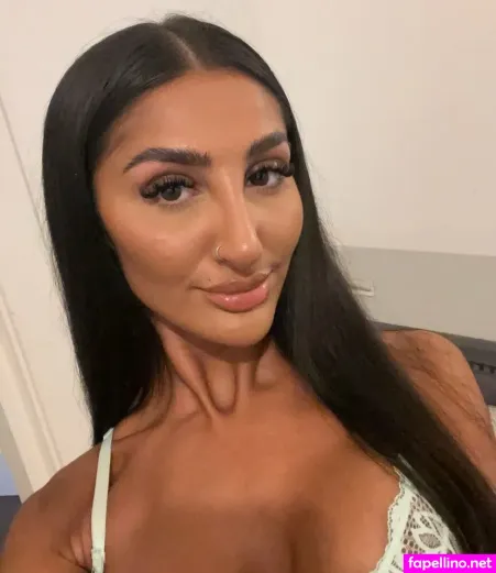 Sarina Jasmine OnlyFans Thumbnail #eIph2oCjte