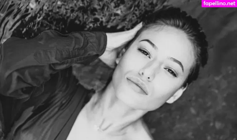 Sarina Kraus OnlyFans Thumbnail #1Nm9WOczlP