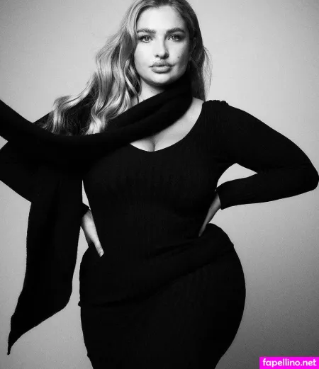 Sarina Nowak OnlyFans Thumbnail #UiasAM19o2