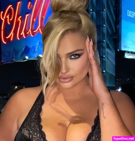 Sarina Nowak OnlyFans Thumbnail #WlkRcJMFug