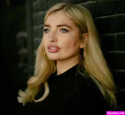 Sarina Nowak OnlyFans Thumbnail #qYDSPdVEky