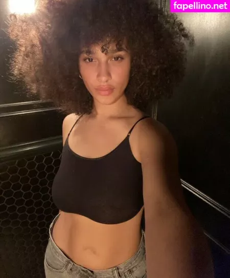 Sarina OnlyFans Thumbnail #FUurWY0MfY