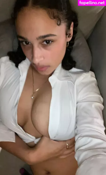 Sarina OnlyFans Thumbnail #JZGFtEzQPa