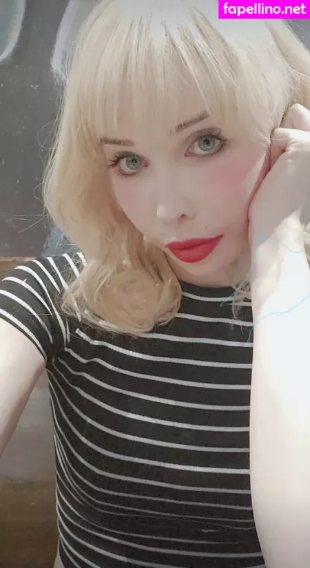 Sarinavalentina OnlyFans Thumbnail #2nOaShbJyw