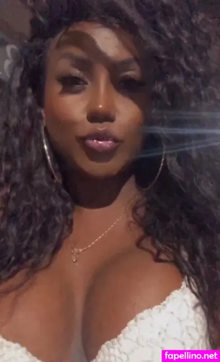 Sarinhadiass OnlyFans Thumbnail #kTT7tHz0a2