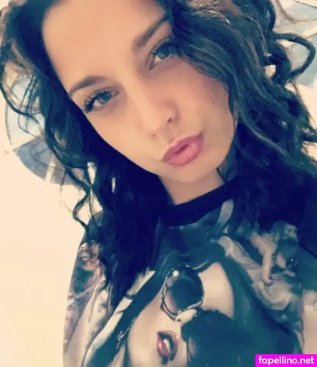 Sarissa Koldenhof OnlyFans Thumbnail #GrbWwJhjpH