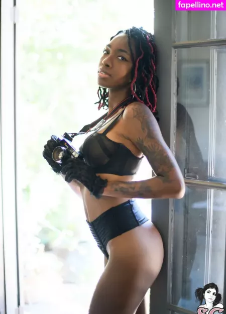 Sarissle OnlyFans Thumbnail #yiwNBg38wq