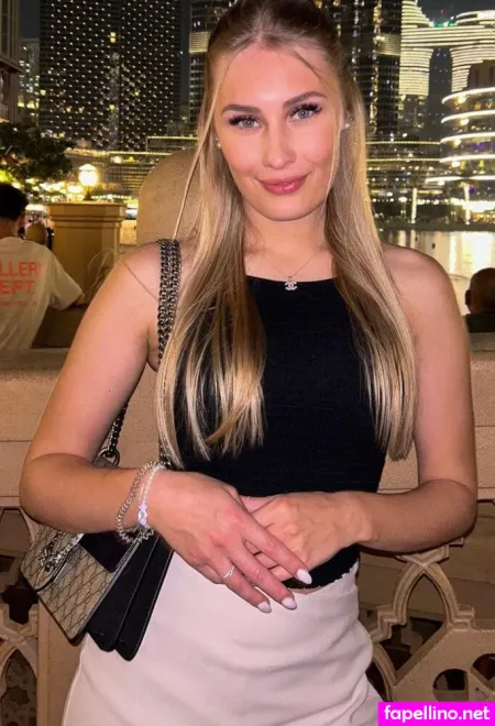 Sasette OnlyFans Thumbnail #kg8ZOB2swl