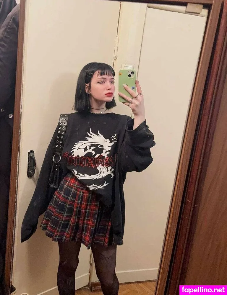 Sasha Devil, sasha_devil, sasha_devil.x Nude Leaked OnlyFans Photo #4AmNYWTNsC