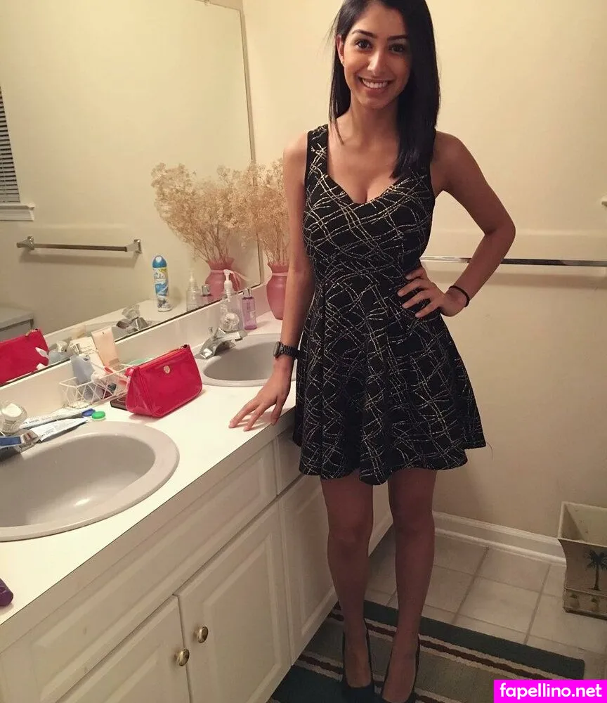 sasha_kalra Nude Leaked OnlyFans Photo #LUHo2fsoEY