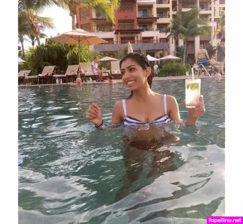 Sasha Kalra OnlyFans Thumbnail #LxlaSaVzkN