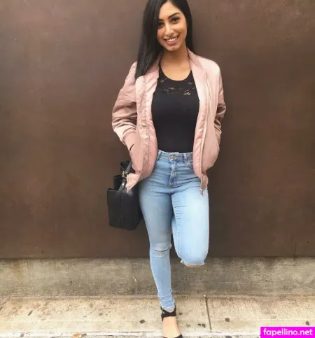 Sasha Kalra OnlyFans Thumbnail #uFCGy1h2wP