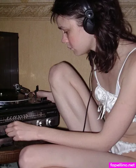 Sasha Kugat OnlyFans Thumbnail #7KA71WX1zN