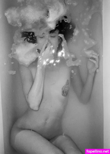 Sasha Kugat OnlyFans Thumbnail #m3b5enT6p5