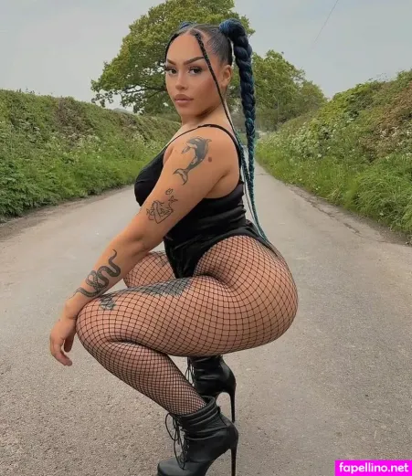 Sasha Loves OnlyFans Thumbnail #79yMubodlZ