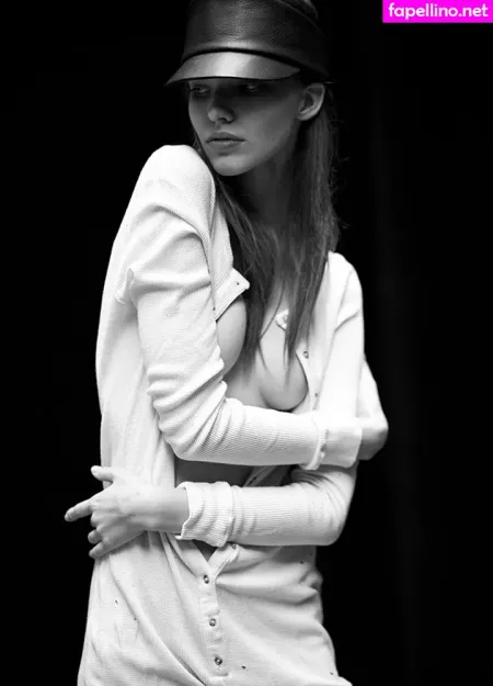 Sasha Luss OnlyFans Thumbnail #jtk5ArgQHs