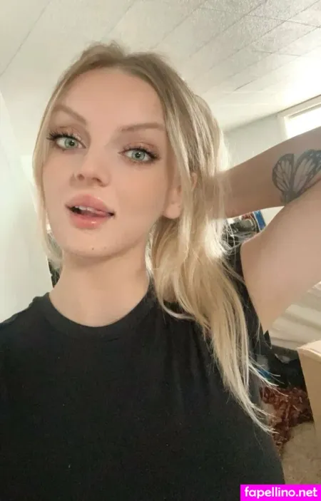 Sasha Nicole OnlyFans Thumbnail #LWdlsYbsQz