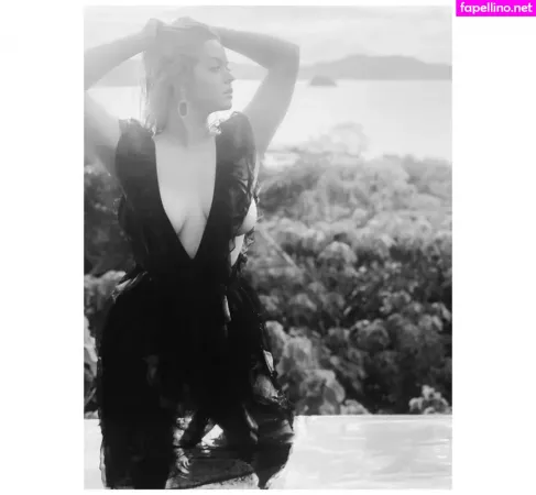 Sasha Pieterse OnlyFans Thumbnail #0d8ypU6dwl