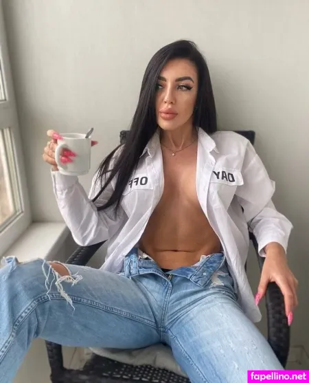 Sasha S A V A G E OnlyFans Thumbnail #HpibJ7pI6E