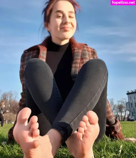 Sasha S Little Feet OnlyFans Thumbnail #5wPUjmXRSa