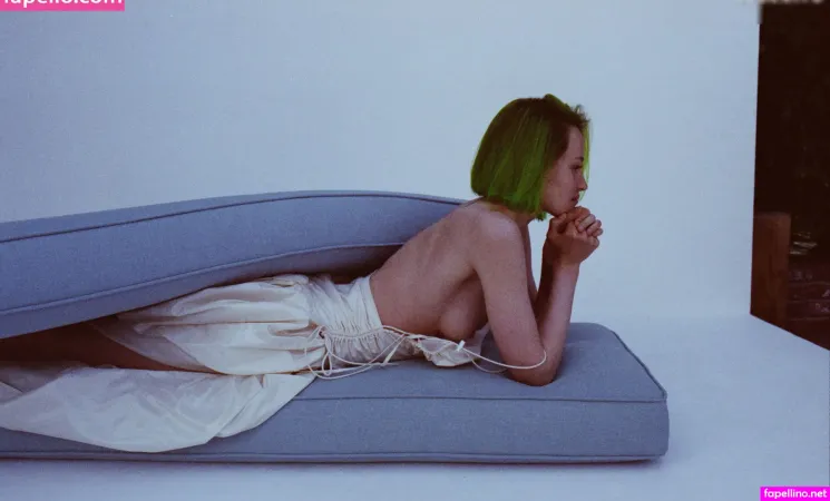 Sasha Samsonova OnlyFans Thumbnail #RS5HYBb9nl