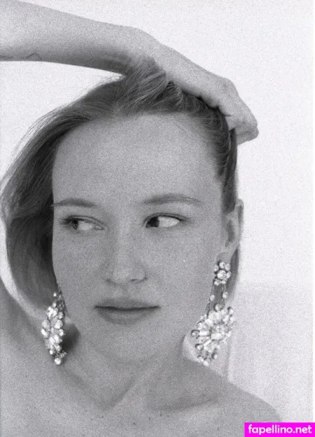 Sasha Samsonova OnlyFans Thumbnail #qE3mmVAmIh