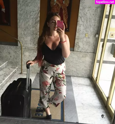 Sasha Shtern OnlyFans Thumbnail #1tWRebboYr