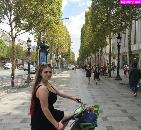 Sasha Shtern OnlyFans Thumbnail #ETVpBgq6oL