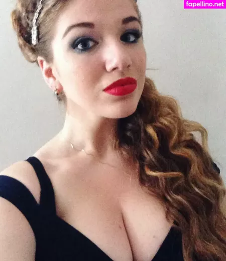 Sasha Shtern OnlyFans Thumbnail #LQzuJaq89x