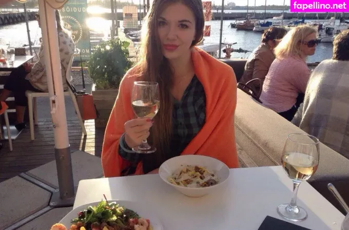 Sasha Shtern OnlyFans Thumbnail #VJIuQ4F31x