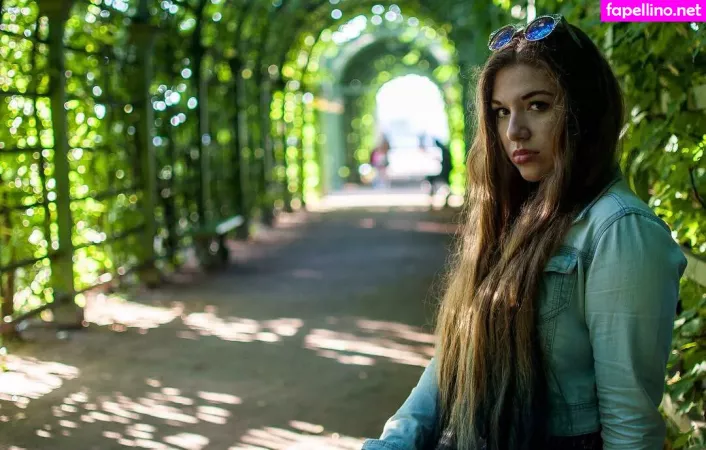 Sasha Shtern OnlyFans Thumbnail #ZxBRKHmZJr