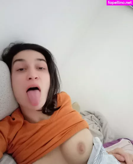 Sasha Simple OnlyFans Thumbnail #V7kJoBHXyh