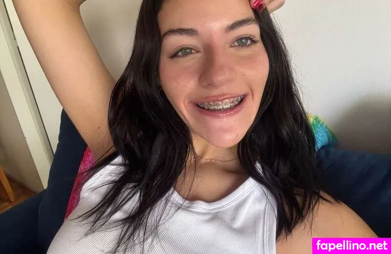 Sasha Tongue Princess Nude Leaked OnlyFans Photo #8SsapsMPXc