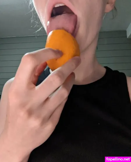 Sasha Watsoni OnlyFans Thumbnail #cFARiJFWSo