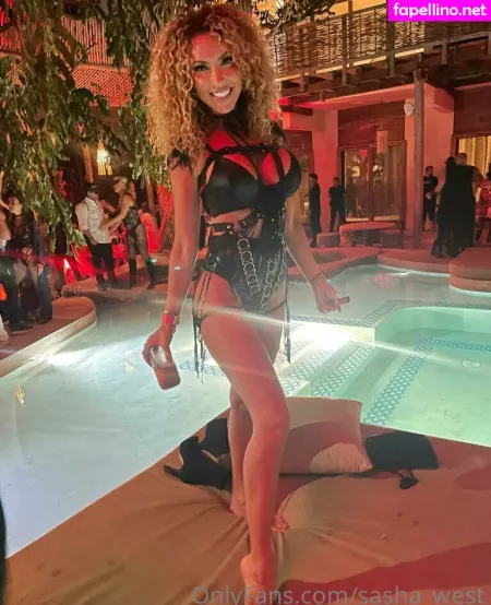 Sasha West OnlyFans Thumbnail #B3LrIdSgIc