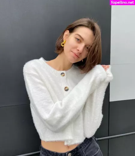 Sasha Zotova OnlyFans Thumbnail #dOZdX4fVmt