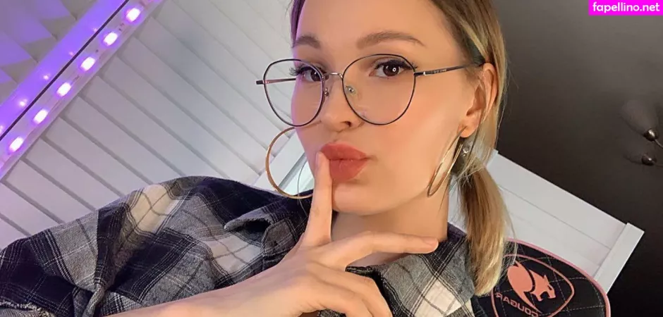 Sashaaa69 OnlyFans Thumbnail #Ehf9Mbx0n9