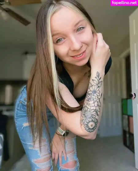 Sashabae 9519 OnlyFans Thumbnail #PgGiNZq0VB