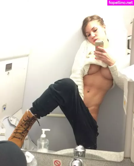 Sashabae OnlyFans Thumbnail #SLht6xPmbt