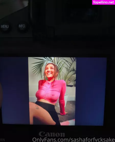 Sashaforfvcksake OnlyFans Thumbnail #mch1Q3eK3g