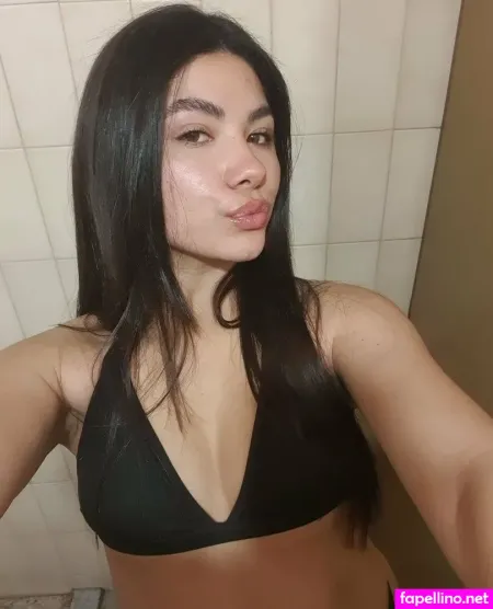 Sashaislovee OnlyFans Thumbnail #1WDaR3G1fn
