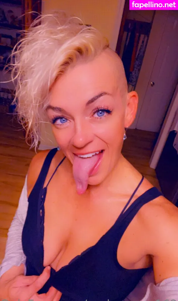 sashamoon1621 Nude Leaked OnlyFans Photo #NWrpyJLs58