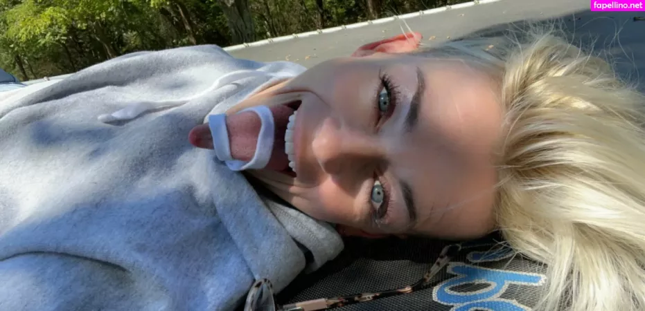 Sashamoon1621 OnlyFans Thumbnail #VM6TYtD7ns